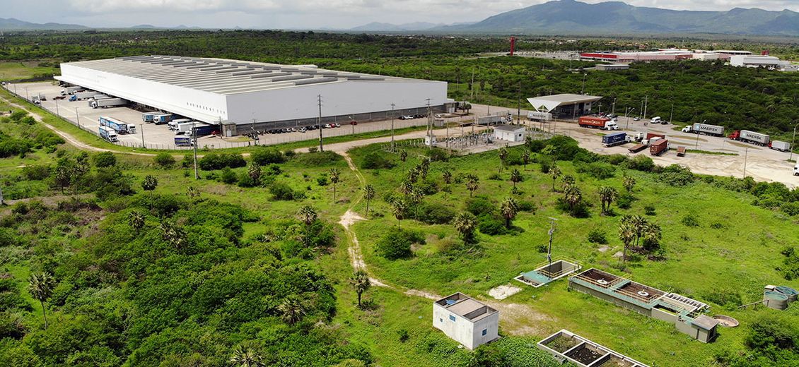 ETE e vista frontal do condomínio logístico