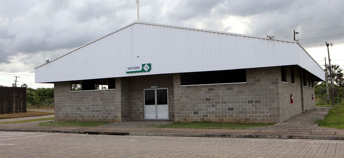 Vestiário masculino e feminino