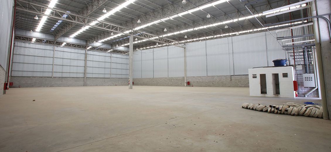 Módulos com possibilidade de remoção de divisórias internas para ampliação da area